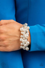 Load image into Gallery viewer, Fiercely 5th Avenue - Complete Trend Blend - January 2022-White